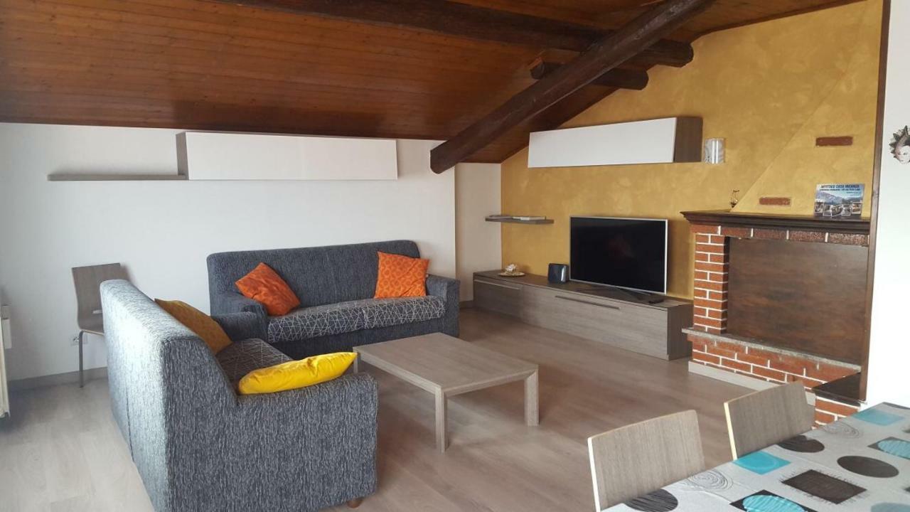 Casa Sergio Apartment กราเวโดนา ภายนอก รูปภาพ